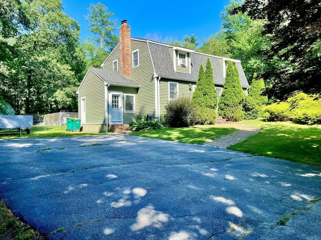 Easton, MA 02375,24 Shagbark Rd