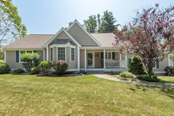 33 Winter Cirle, Rockland, MA 02370