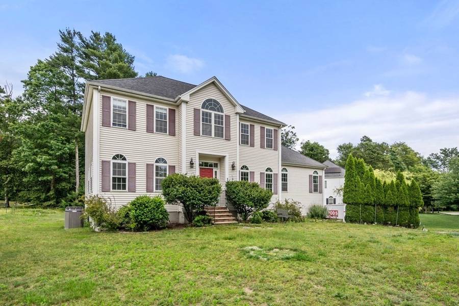 2 Mill Ln, Norton, MA 02766