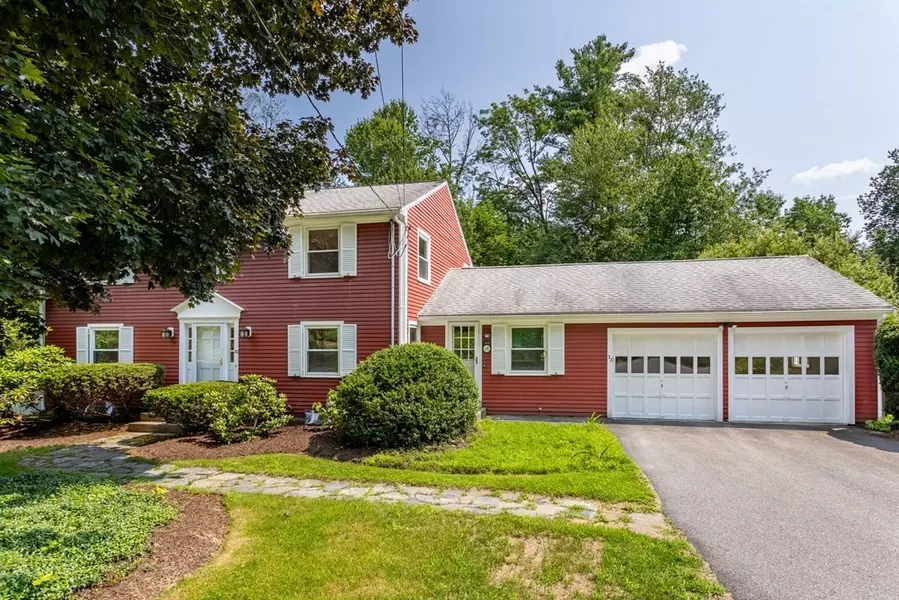 32 Washington Drive, Acton, MA 01720