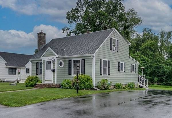 11 Springvale Rd, Reading, MA 01867