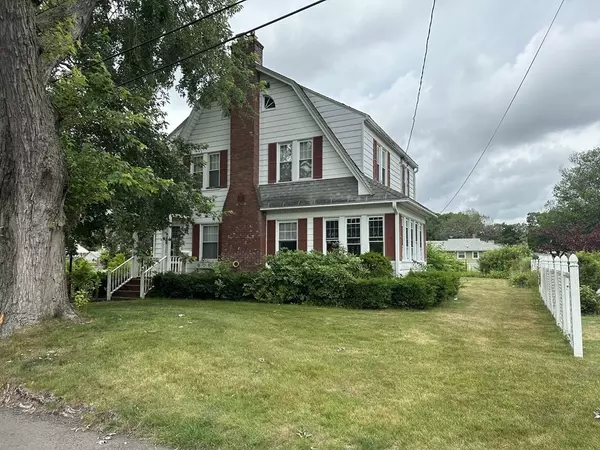 12 Federal St Ext, Agawam, MA 01001