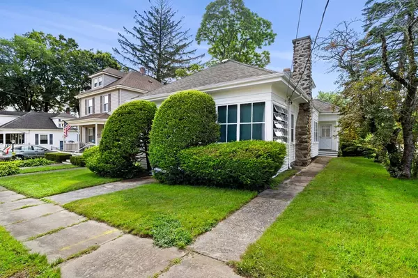 Haverhill, MA 01830,14 Smiley Ave