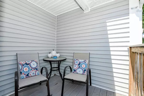 Wareham, MA 02571,7 Lynne