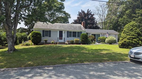 27 Bernard St, Yarmouth, MA 02664