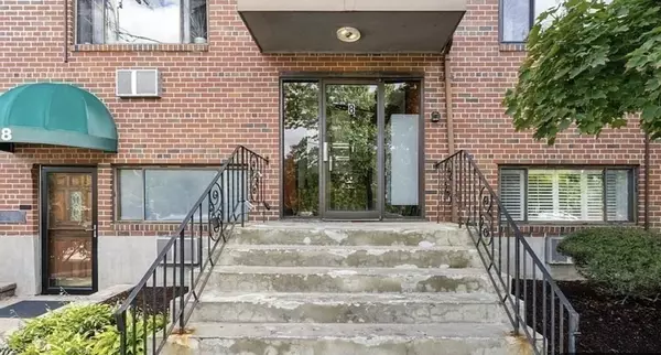 Watertown, MA 02472,8 Riverside St #1-3