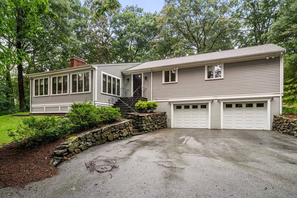 3 Cornell Road, Dover, MA 02030