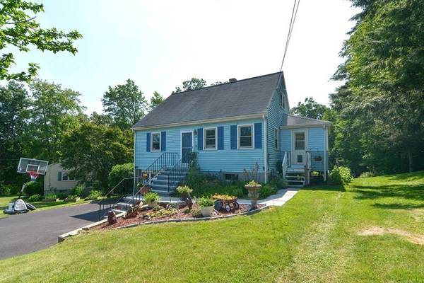 43 Vista Ln, Southbridge, MA 01550