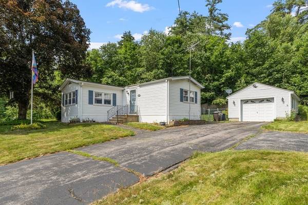 543 Clark St, Gardner, MA 01440