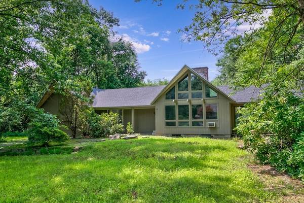 12 Country Club Ln, Montague, MA 01376