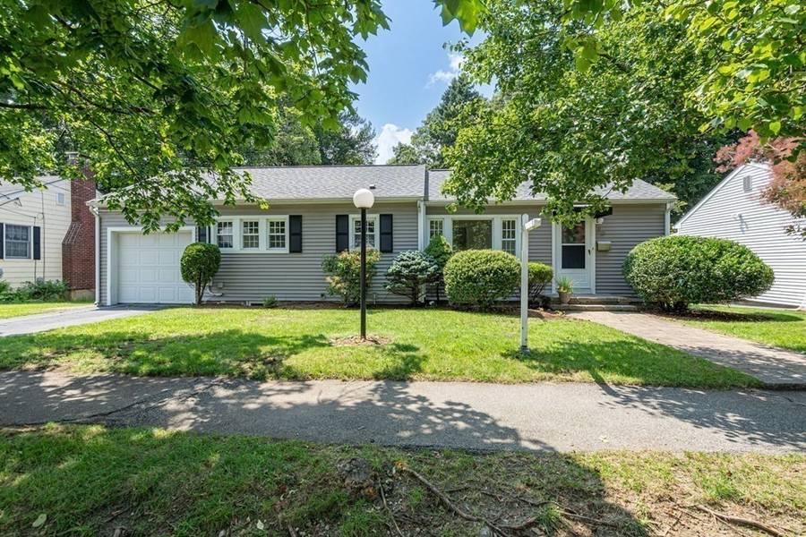 70 Norwich Cir, Medford, MA 02155