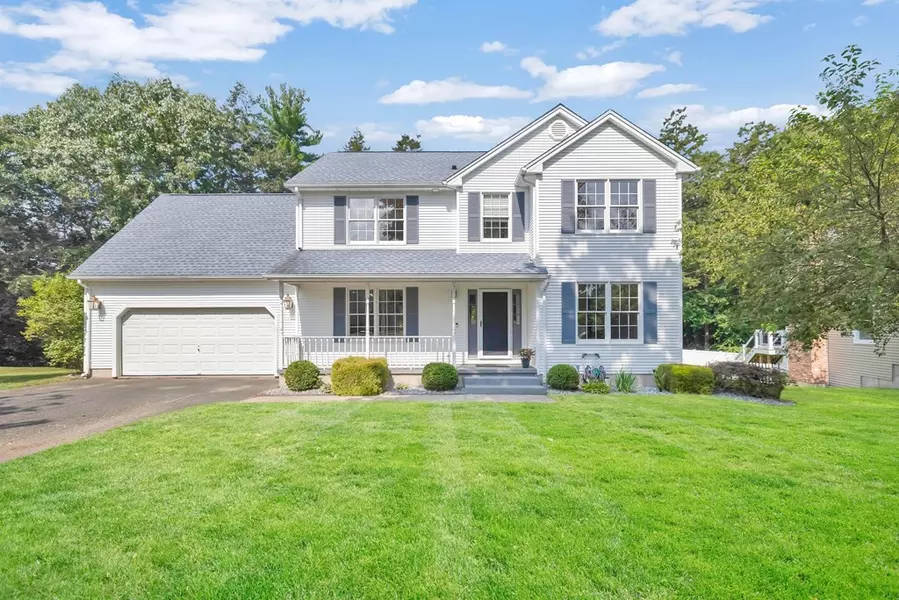 31 Woodland Ridge, Southwick, MA 01077