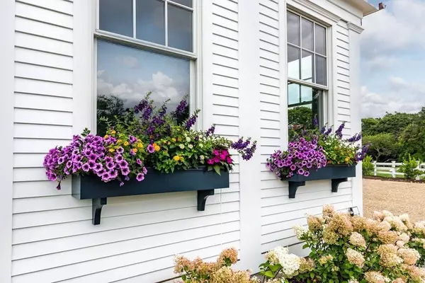 Edgartown, MA 02539,2 Somerset Ln