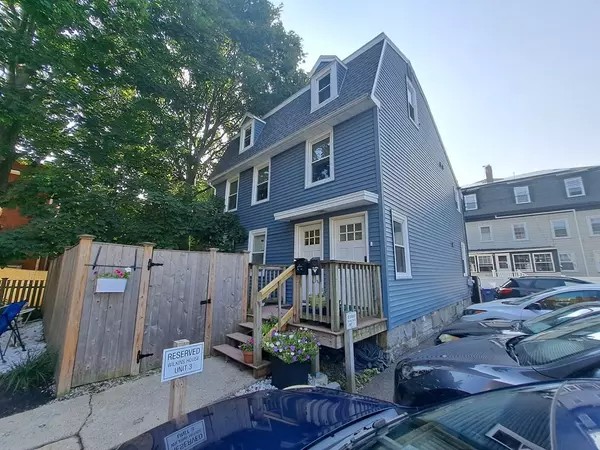 46 1/2 Essex Street, Salem, MA 01970