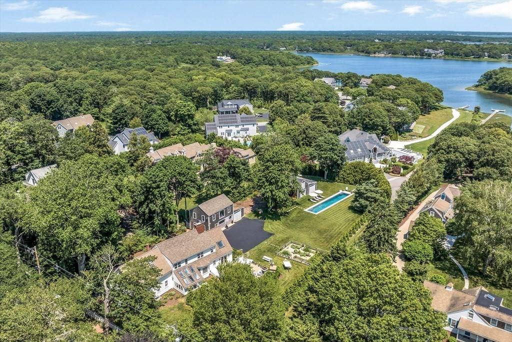 452 Davisville Rd, Falmouth, MA 02536