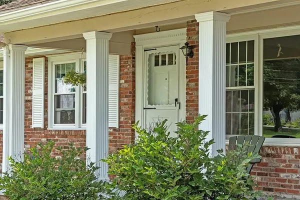 Lancaster, MA 01523,17 Connor Ln