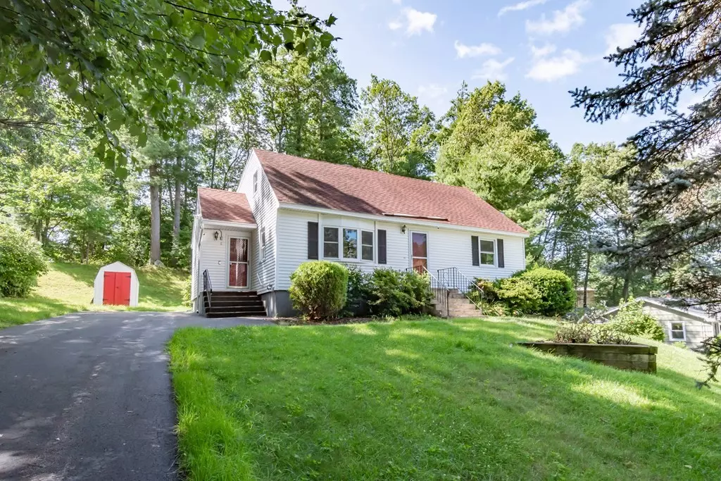 Nashua, NH 03062,17 Lockness Drive