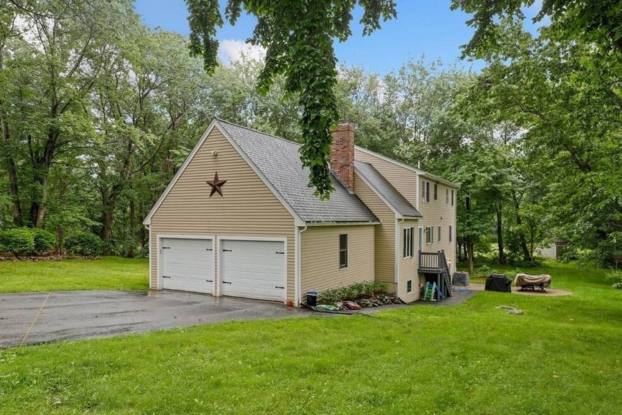 43 Baldpate Rd, Georgetown, MA 01833