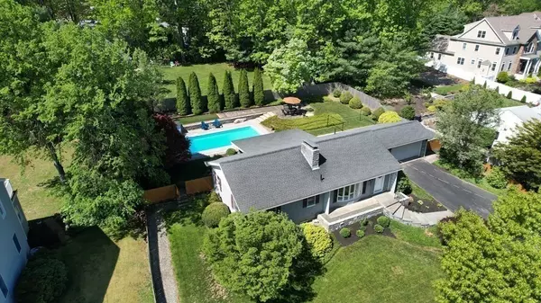 805 Summer Street, Lynnfield, MA 01940