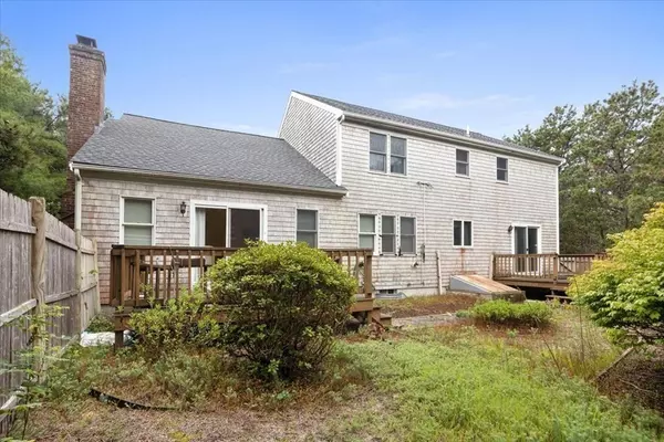 Mashpee, MA 02649,40 Polaris Dr