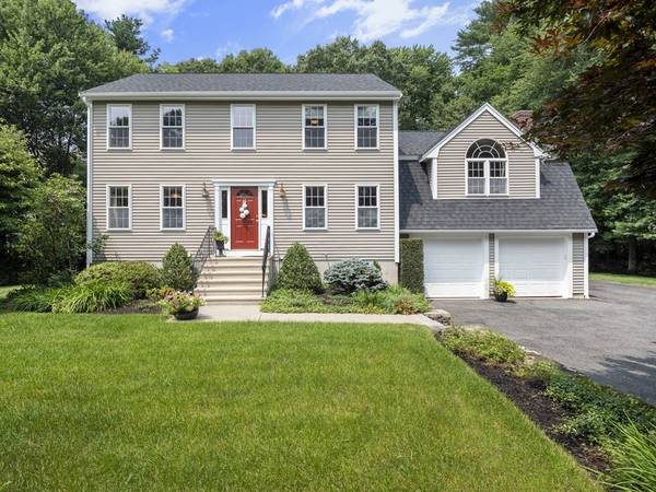 7 Pond Street, Medway, MA 02053