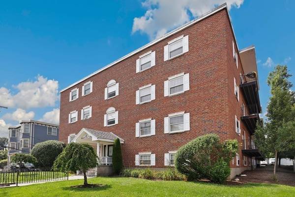 48 Coffey St #8D, Boston, MA 02122