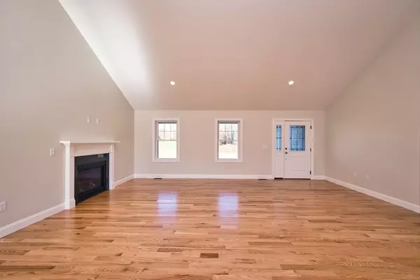 Dartmouth, MA 02747,14 Westview Drive