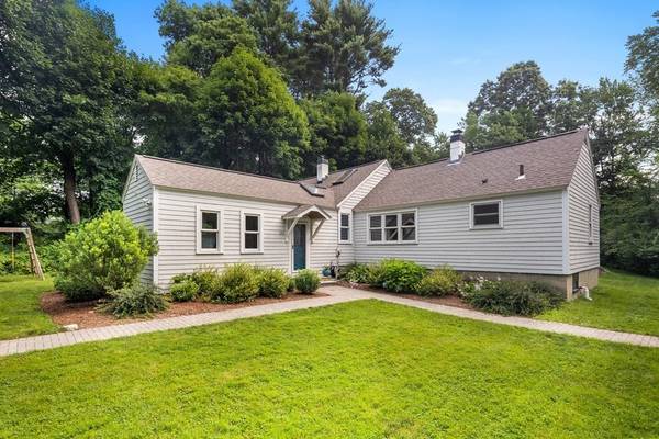 143 Boston Post Rd, Wayland, MA 01778