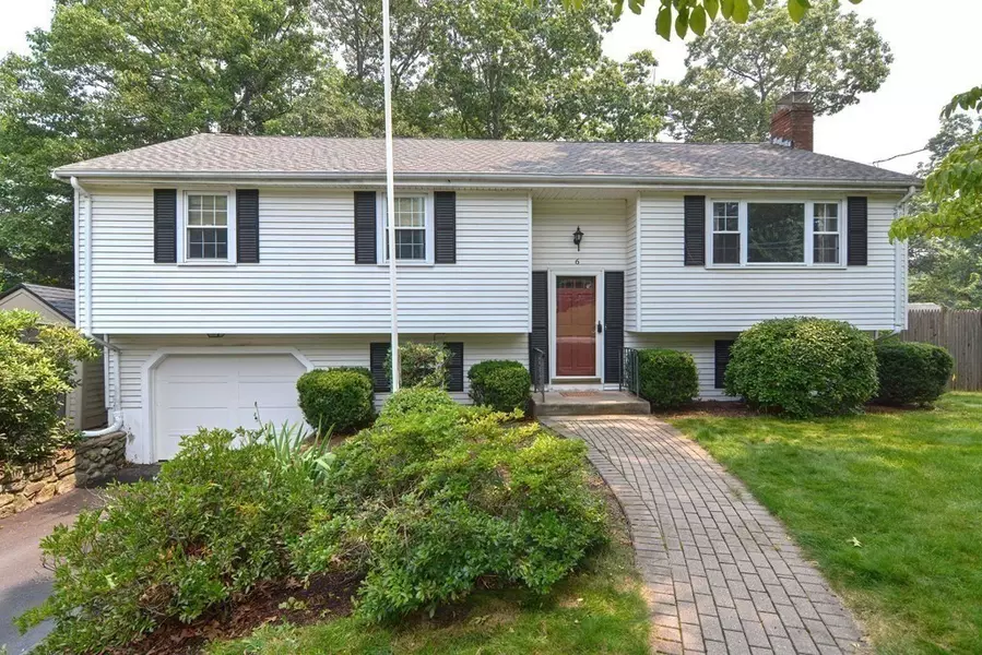 6 Treeland Dr, Milford, MA 01757