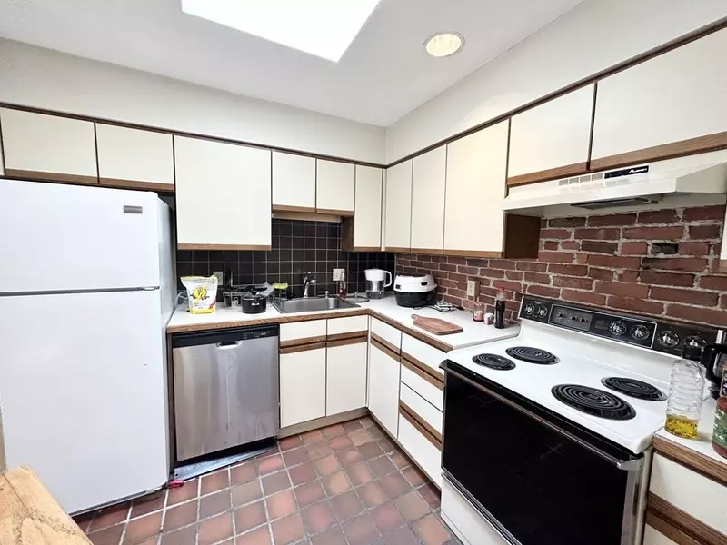 73 Gainsborough #302, Boston, MA 02115