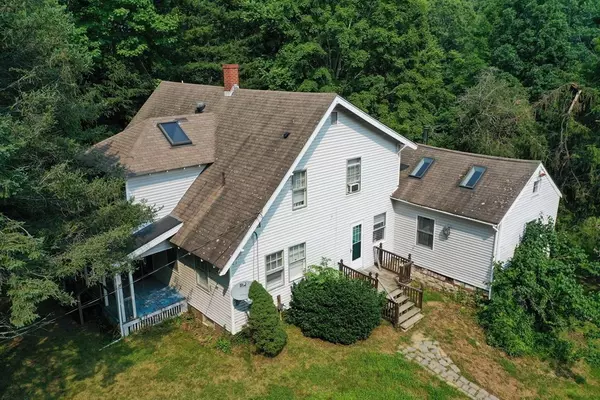 123 Exeter Rd, Kingston, NH 03848