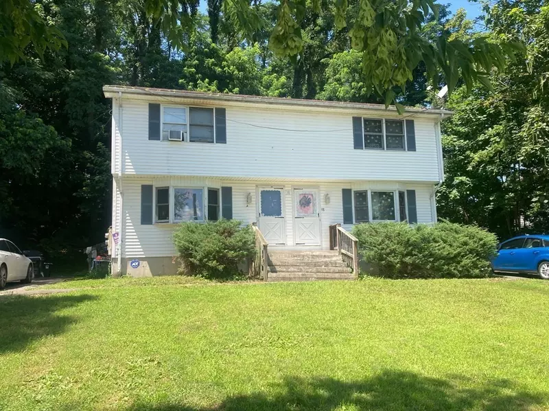 98-100 Pinevale St, Springfield, MA 01151