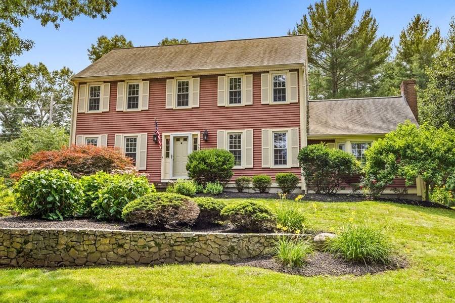 369 Grove St, Norwell, MA 02061