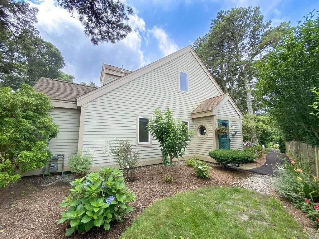 Brewster, MA 02631,17 Billington Ln #17