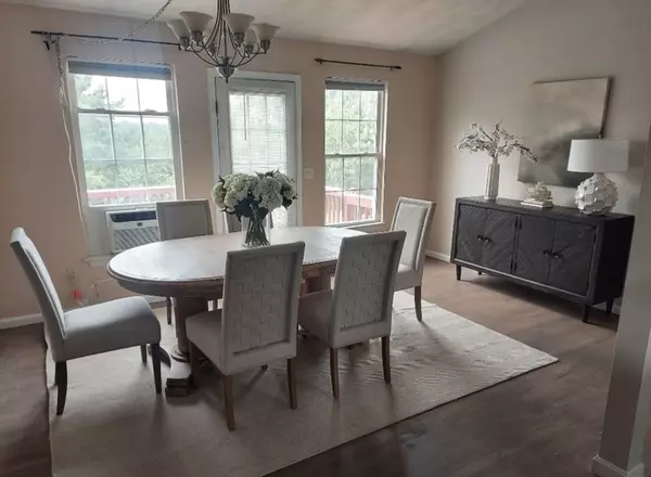 Plymouth, MA 02360,464 Lunns Way