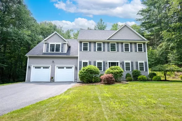 20 S Mill St, Hopkinton, MA 01748