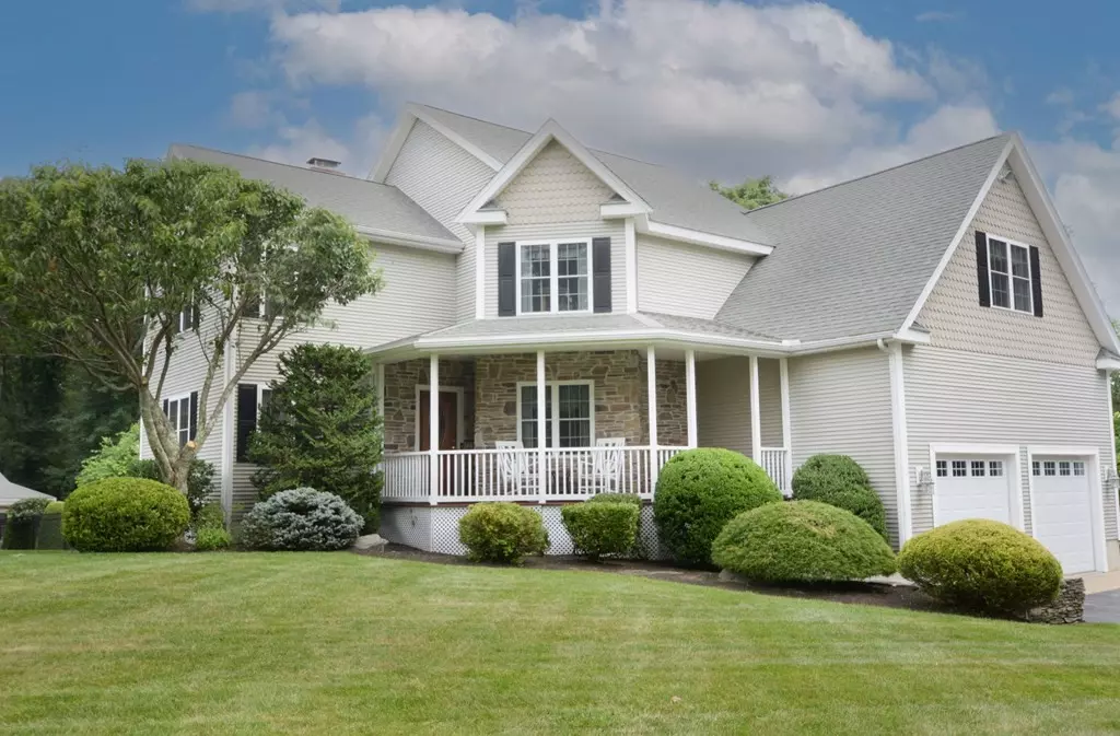 Uxbridge, MA 01569,172 Pond St