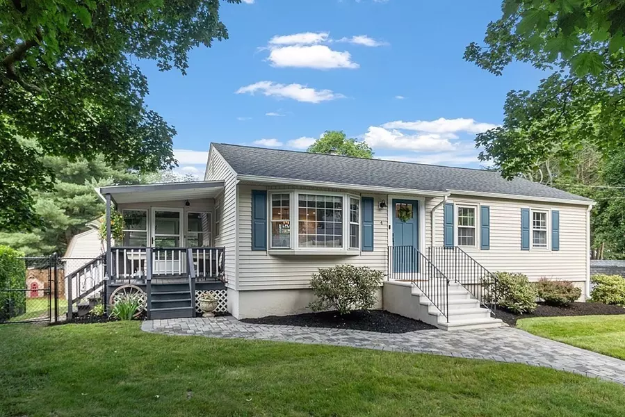 4 Linda Circuit, Grafton, MA 01536