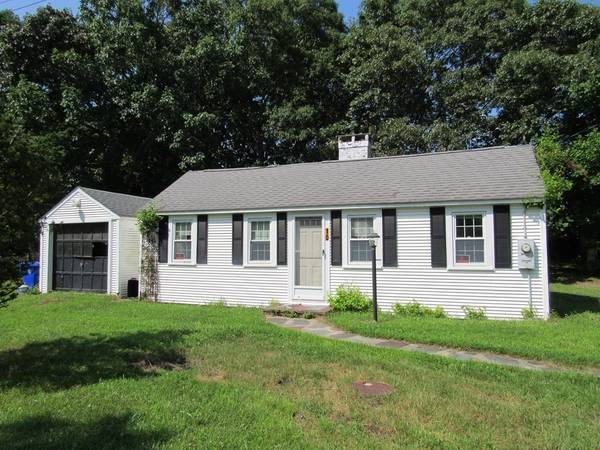 10 Sunny Ln, Bourne, MA 02532