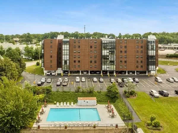 4234 North Main Street #101, Fall River, MA 02720