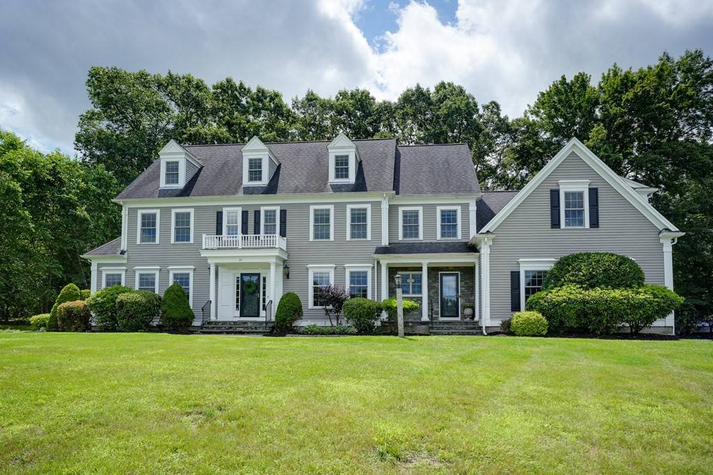 21 Robin Dr, Grafton, MA 01536