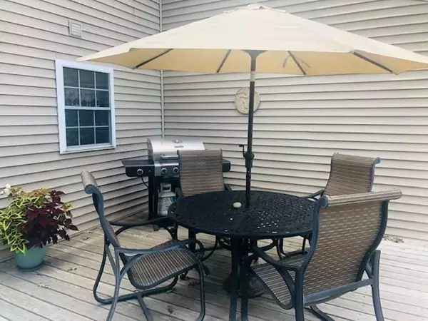 Hubbardston, MA 01452,49 Geordie Ln