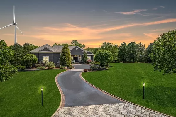 143 Rodman Ln, North Kingstown, RI 02852