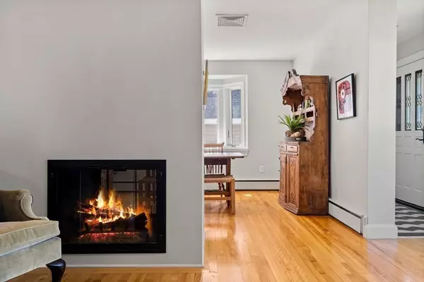 Marblehead, MA 01945,6 Dean Road