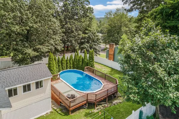 Nashua, NH 03062,11 Cannon Dr