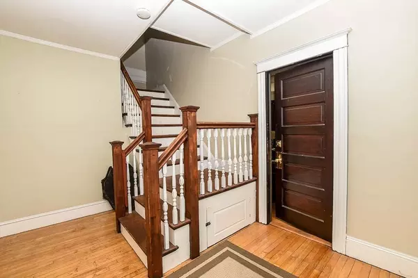 Mansfield, MA 02048,61 Oakland St