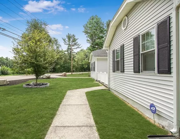 Berkley, MA 02779,1 Church Street