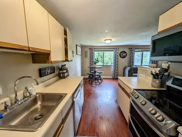 Charlton, MA 01507,28 Southbridge Rd #406