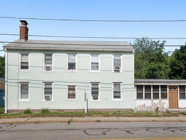 353 Charlton St, Southbridge, MA 01550