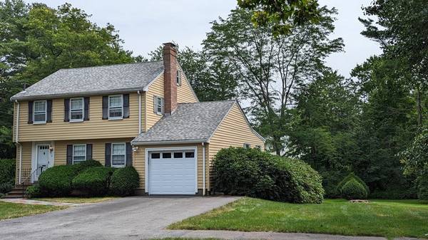 6 George Aggott Rd, Needham, MA 02492